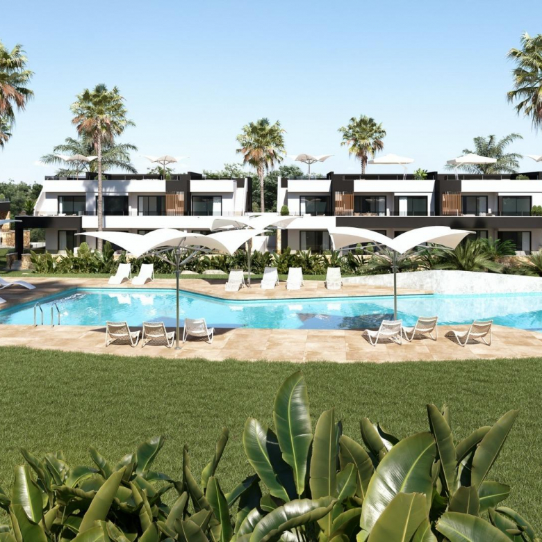 Top Floor Bungalow for sale in Lo Marabú