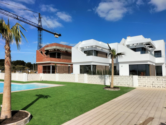 villa for sale in Lo Romero Golf