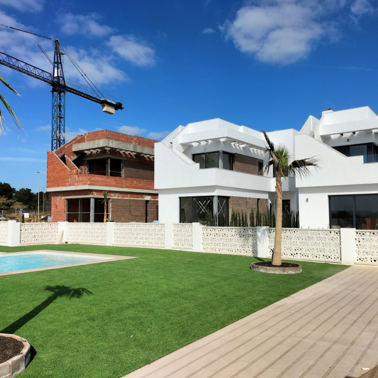 villa for sale in Lo Romero Golf