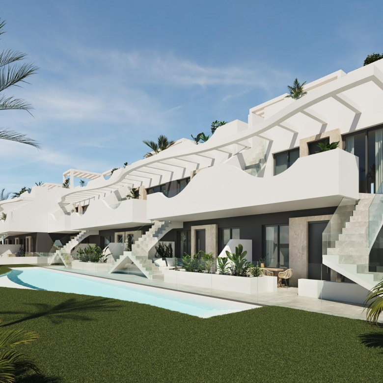 Top Floor Bungalow for sale in Parque Ramon eugenio Escudero