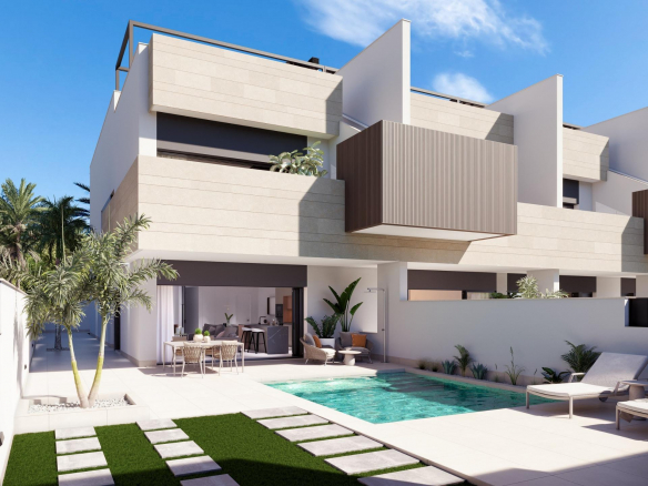 Top Floor Bungalow for sale in parques de Andromeda