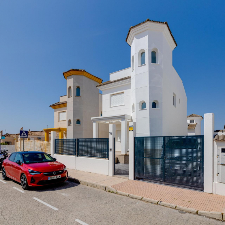 Semidetached for sale in El Oasis