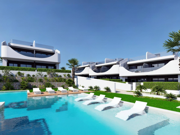 Top Floor Bungalow for sale in Cerro Del Sol