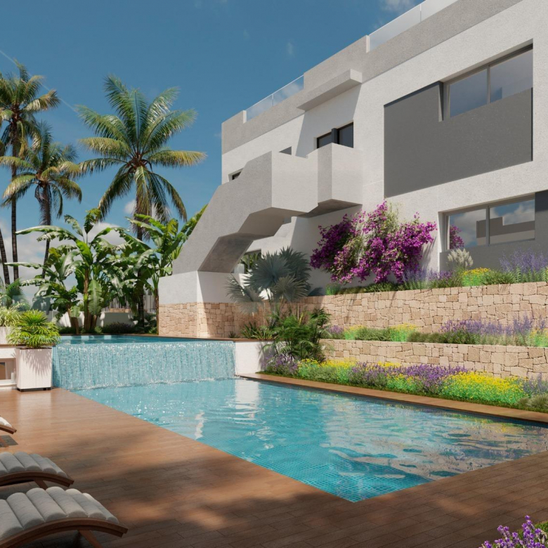 Top Floor Bungalow for sale in Lago Jardín II