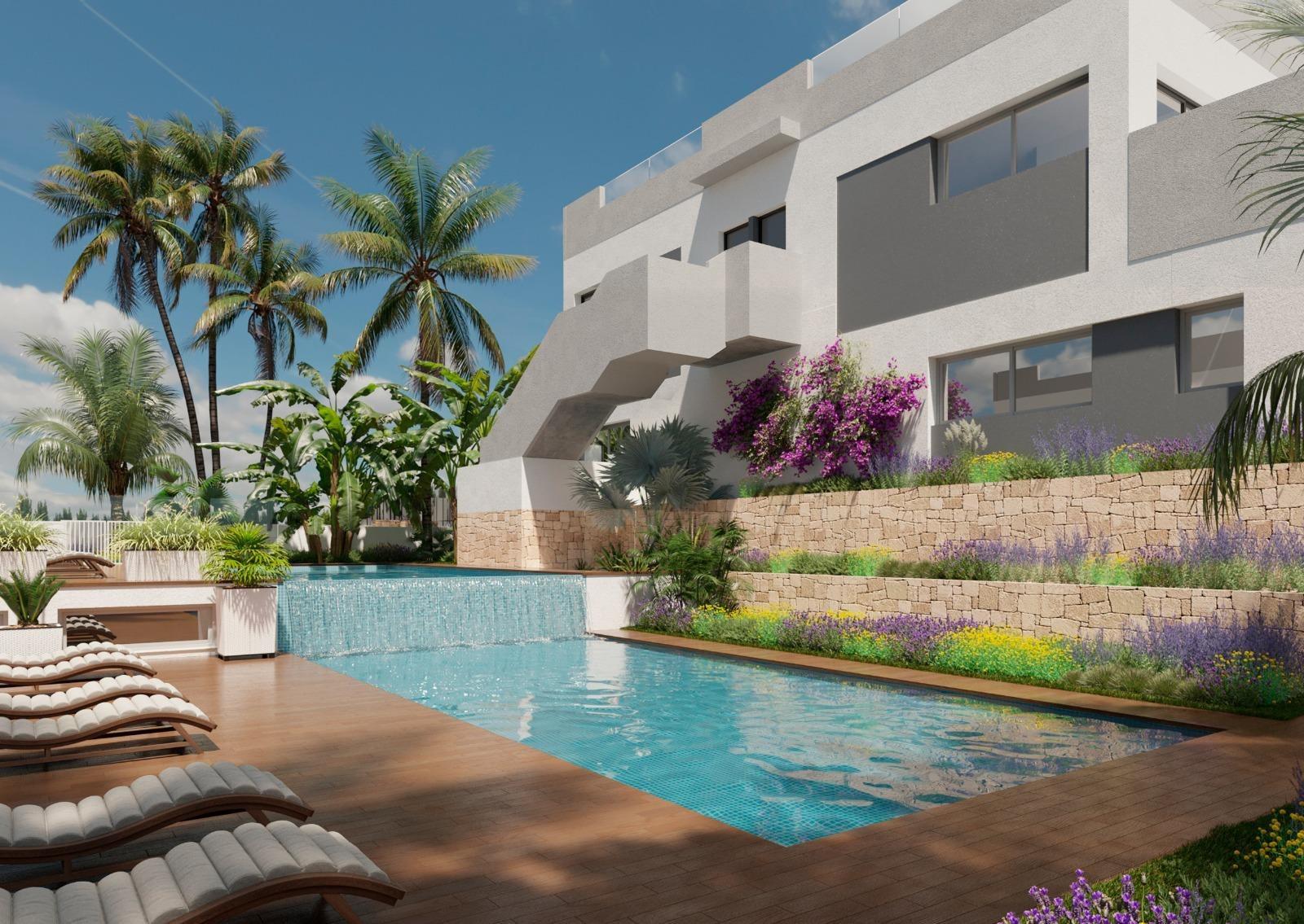 Top Floor Bungalow in Torrevieja Top Floor Bungalow for sale in Lago Jardín II