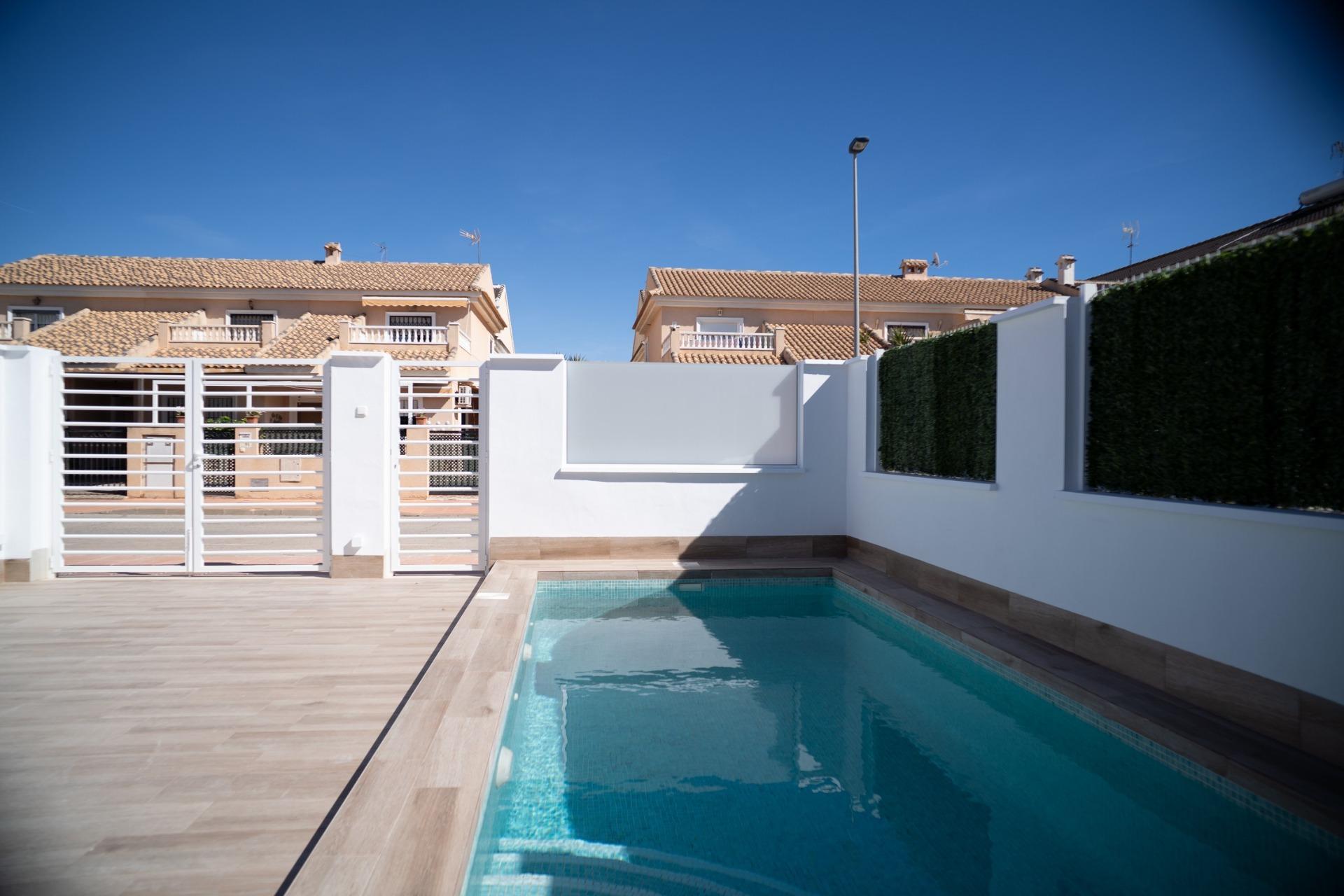 Town House in San Javier Town House for sale in Parque del doce