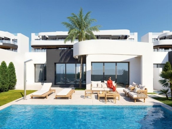 Villa for sale in Serena Golf