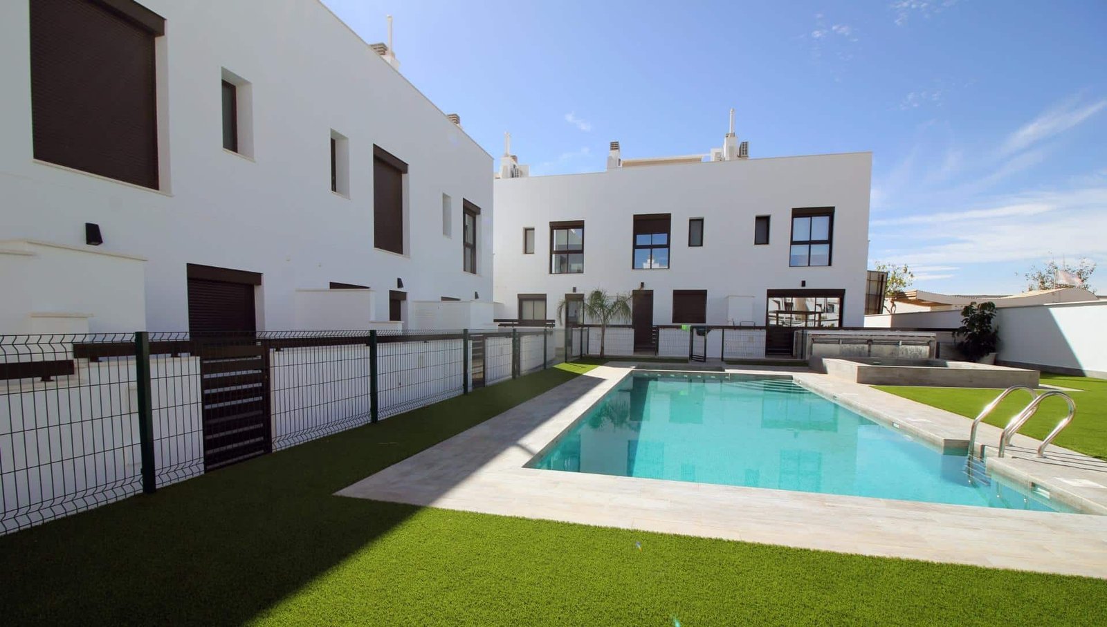 14-2 Town House for sale in parque Andromeda