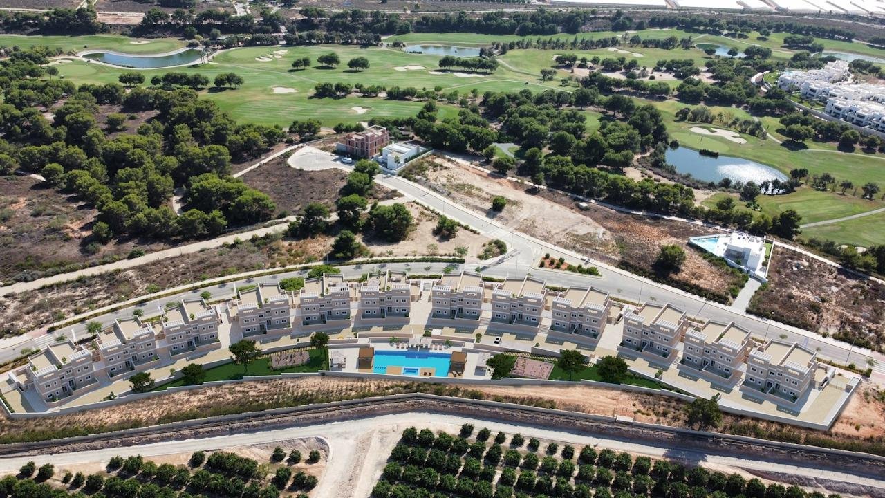 22-2 Bungalow for sale in Lo Romero Golf