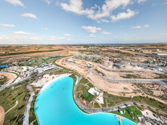 Apartment for sale in Santa Rosalia Lake and Life Resort