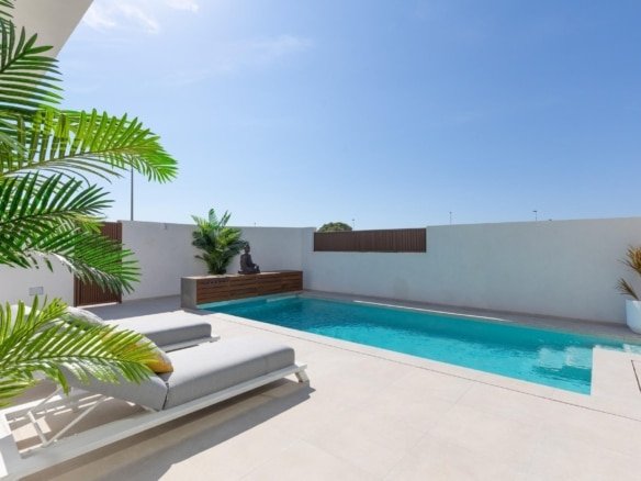 Villa for sale in Serena Golf