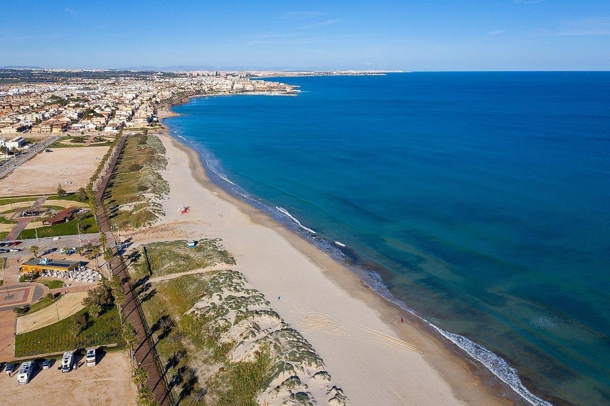 8-12 Villa in Pilar De La Horadada – Pilar de La Horadada, Alicante – N7907