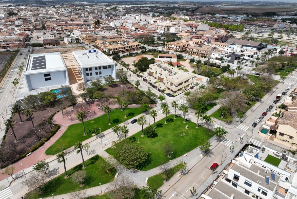 Bungalow in parques de Andromeda – Pilar de La Horadada, Alicante – N8952
