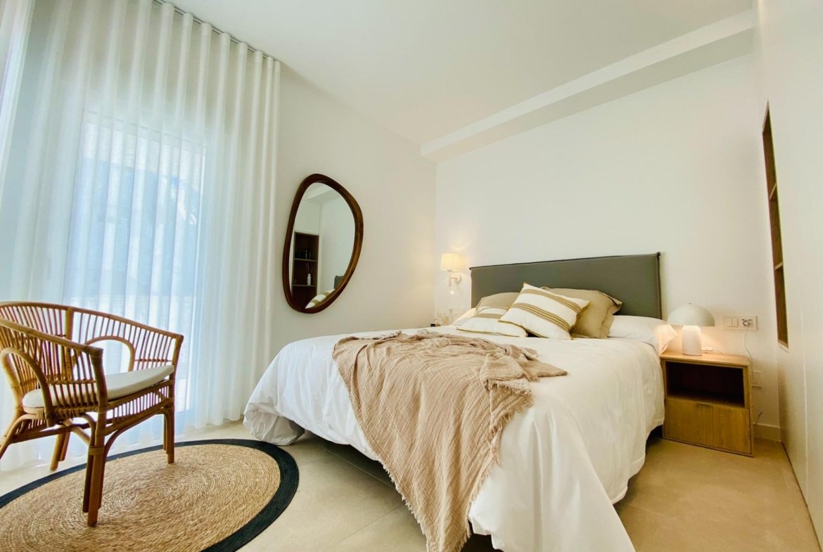 Bungalow in pueblo – Pilar de La Horadada, Alicante – N9921